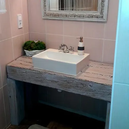Eletteli Apartman Apartment *